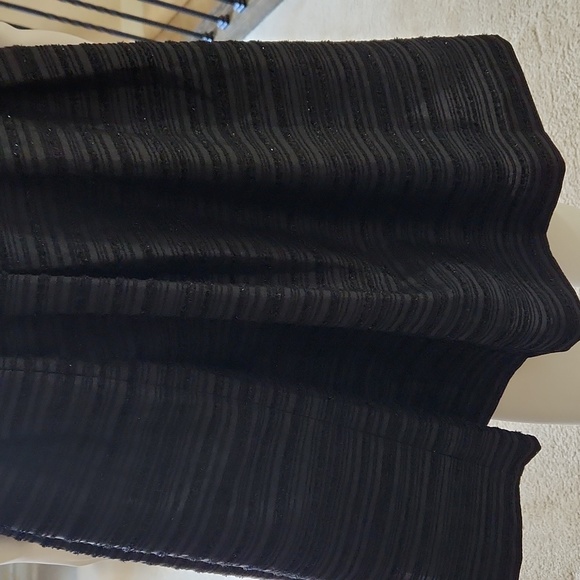 Talbot black full skirt - Picture 3 of 8